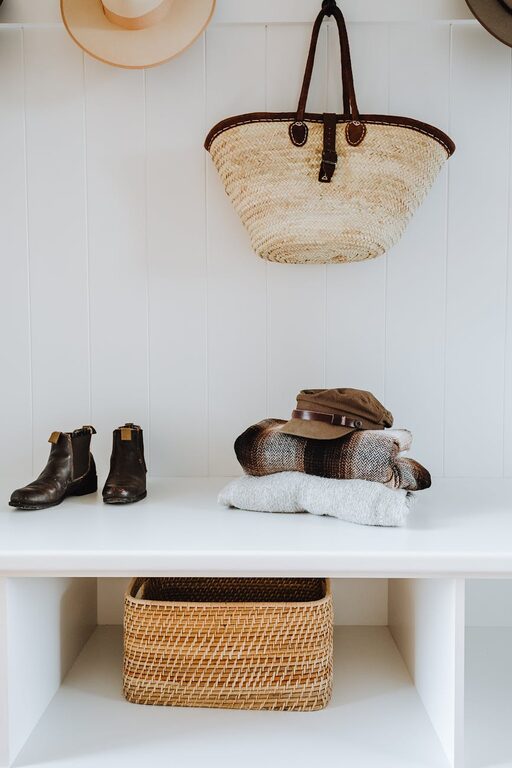 How to Keep Your Entryway Clean and Simple